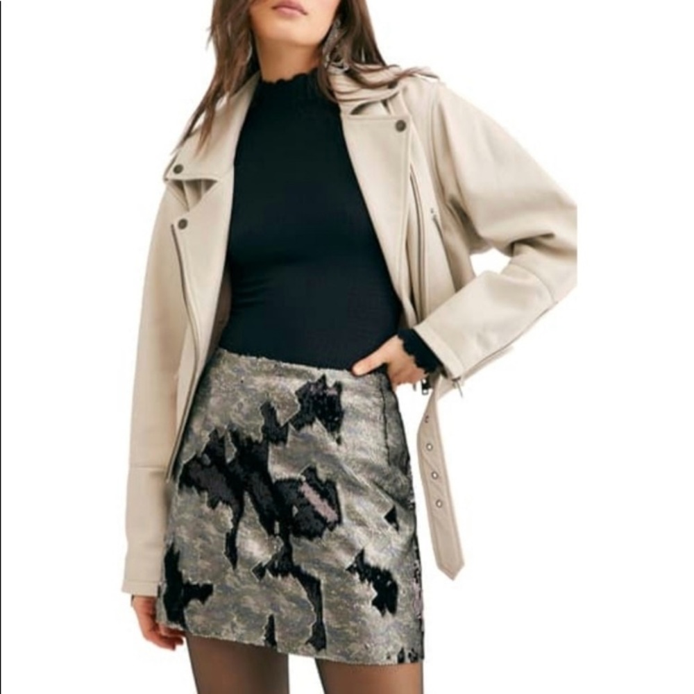 Free People sequin mini skirt camouflage & black size 4